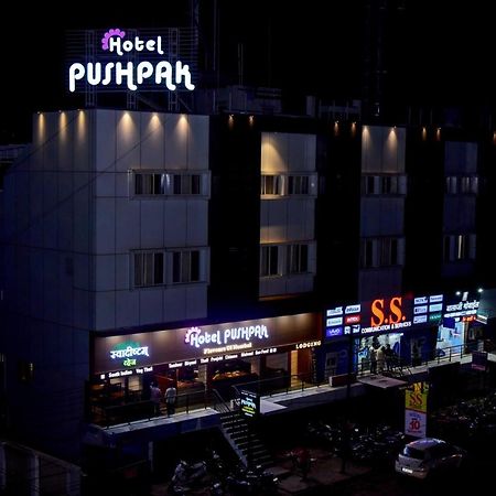סטרה Hotel Pushpak מראה חיצוני תמונה