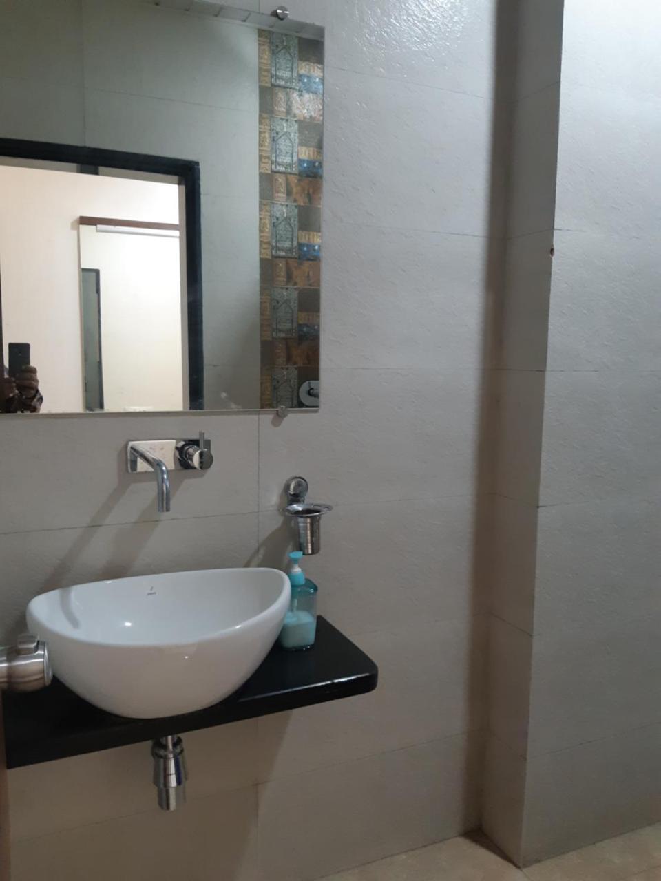 סטרה Hotel Pushpak מראה חיצוני תמונה